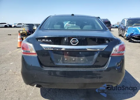 2015 Nissan Altima 2.5 z USA, uszkodzony, nr VIN 1N4AL3AP3FC163280